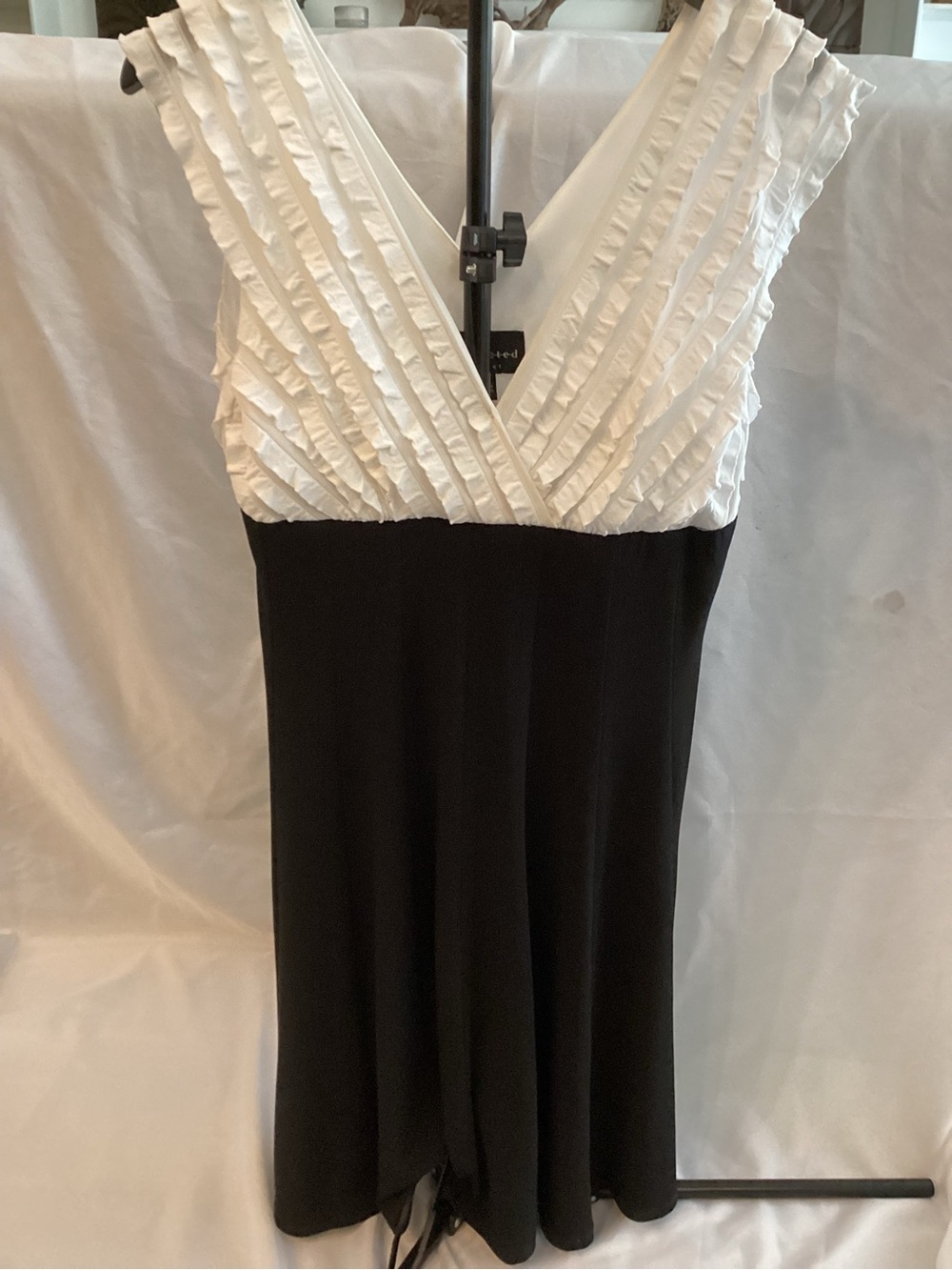 Dress Subcategory Identification